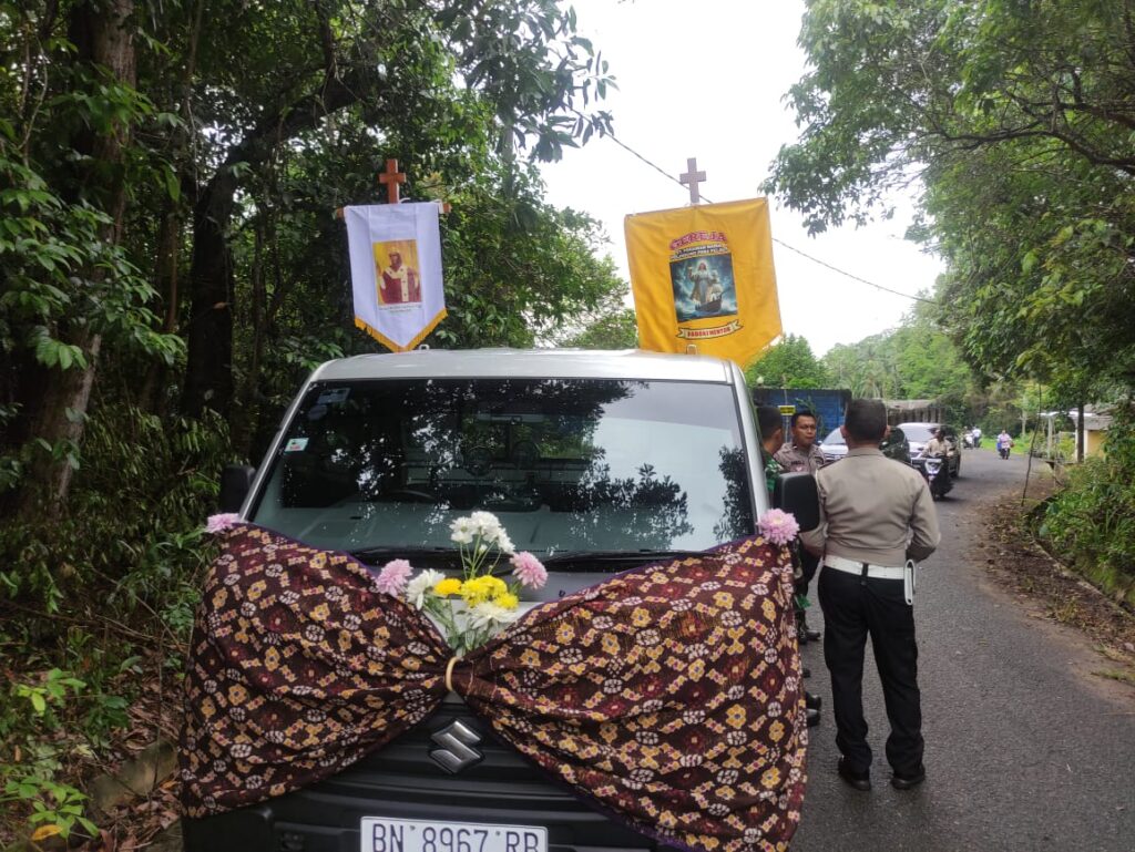 9924f452-3884-4b33-924e-e96ce308ec7c