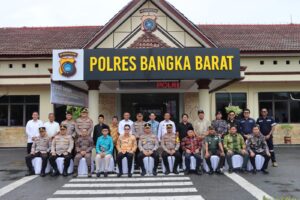 7054ff19-4fa5-432a-b3cc-c322fd833045