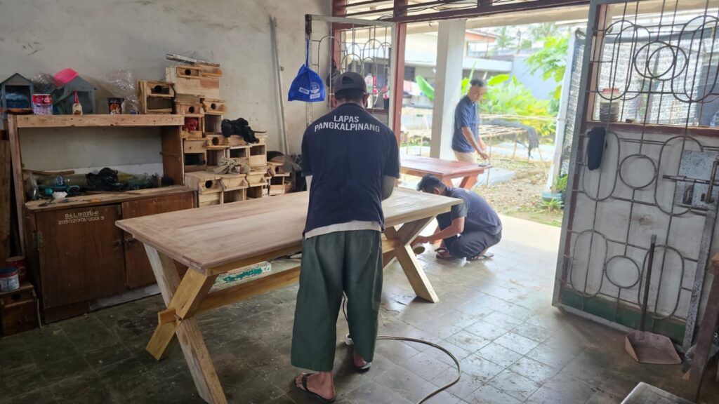 1b5e0b93-bc07-458d-b46e-27ab5d325018