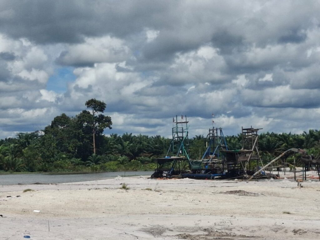 WhatsApp Image 2025-12-17 at 11.34.37 (2)