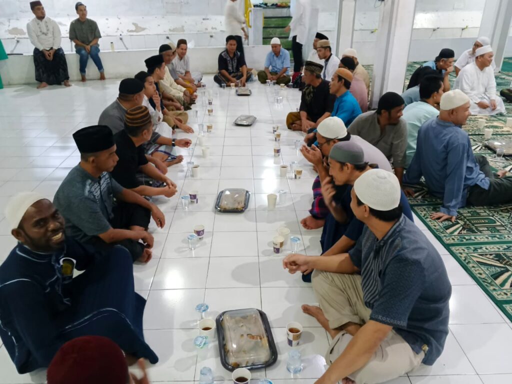 0f57b044-5cb5-4282-b223-6e1a87c82367